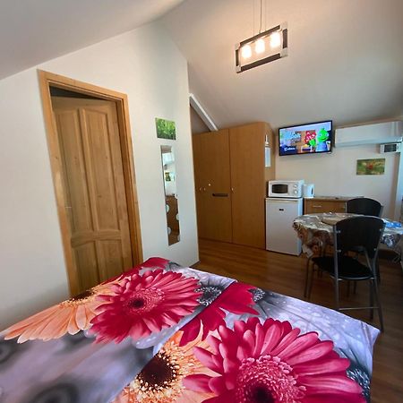 Elso Fecske Apartmanok Siofok Ngoại thất bức ảnh