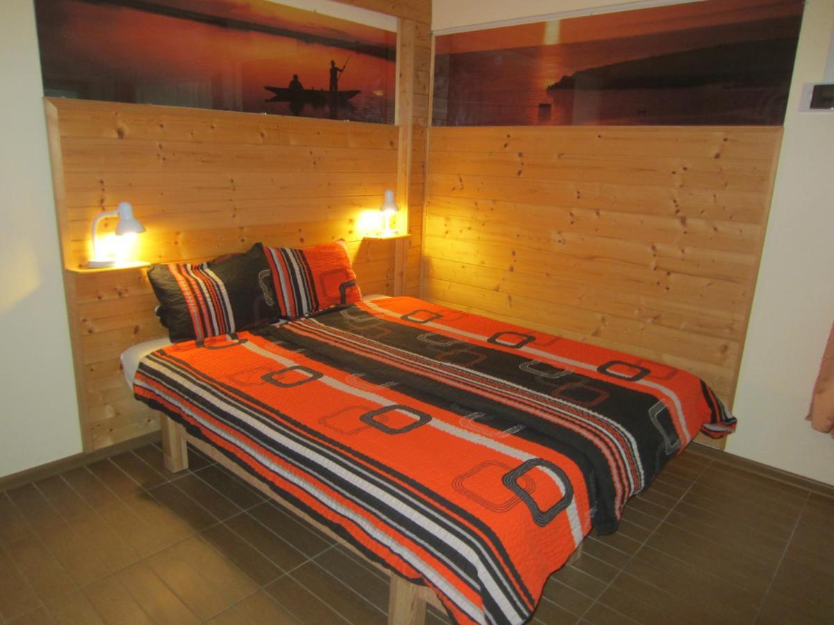 Elso Fecske Apartmanok Siofok Ngoại thất bức ảnh