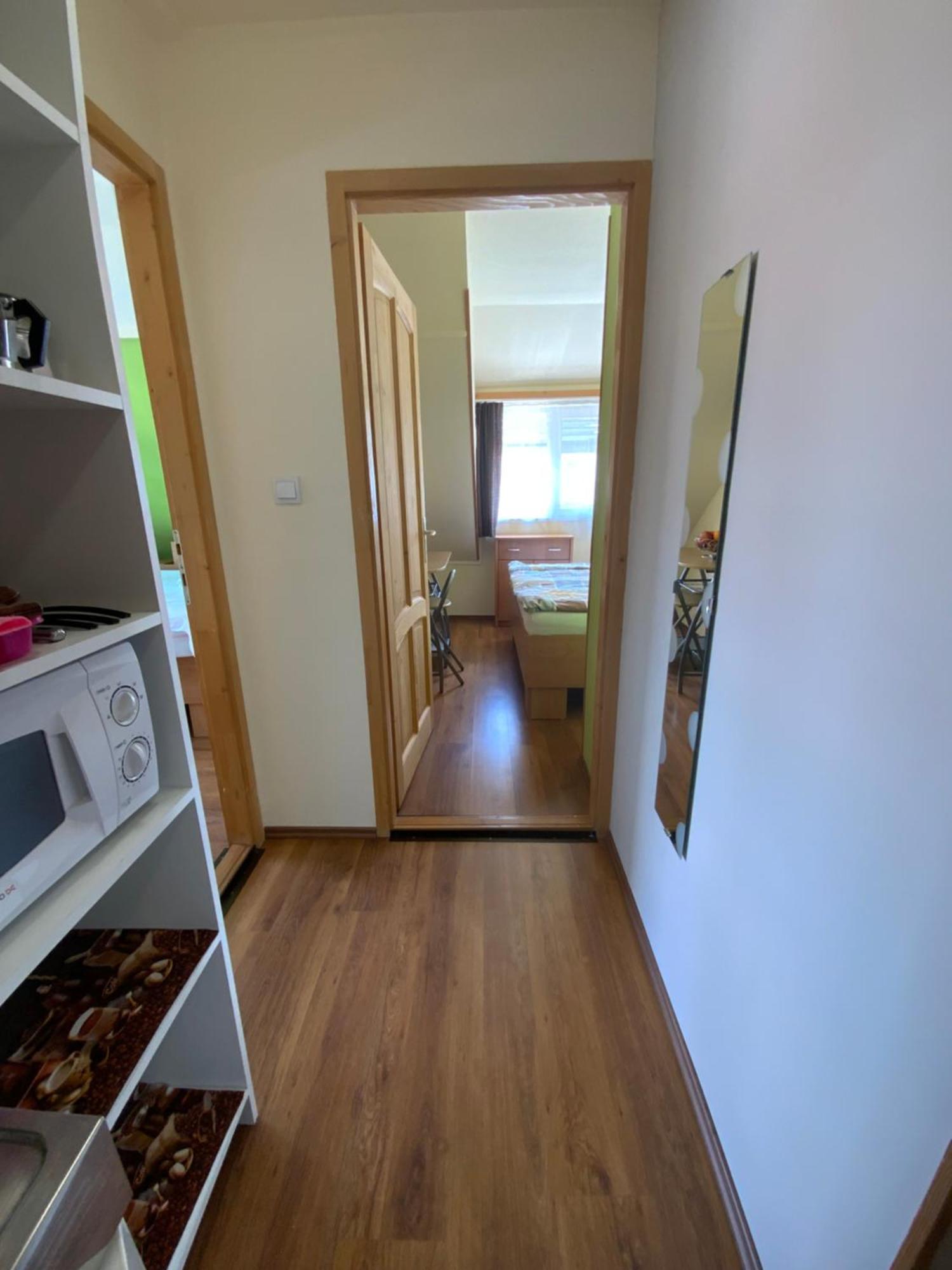 Elso Fecske Apartmanok Siofok Ngoại thất bức ảnh