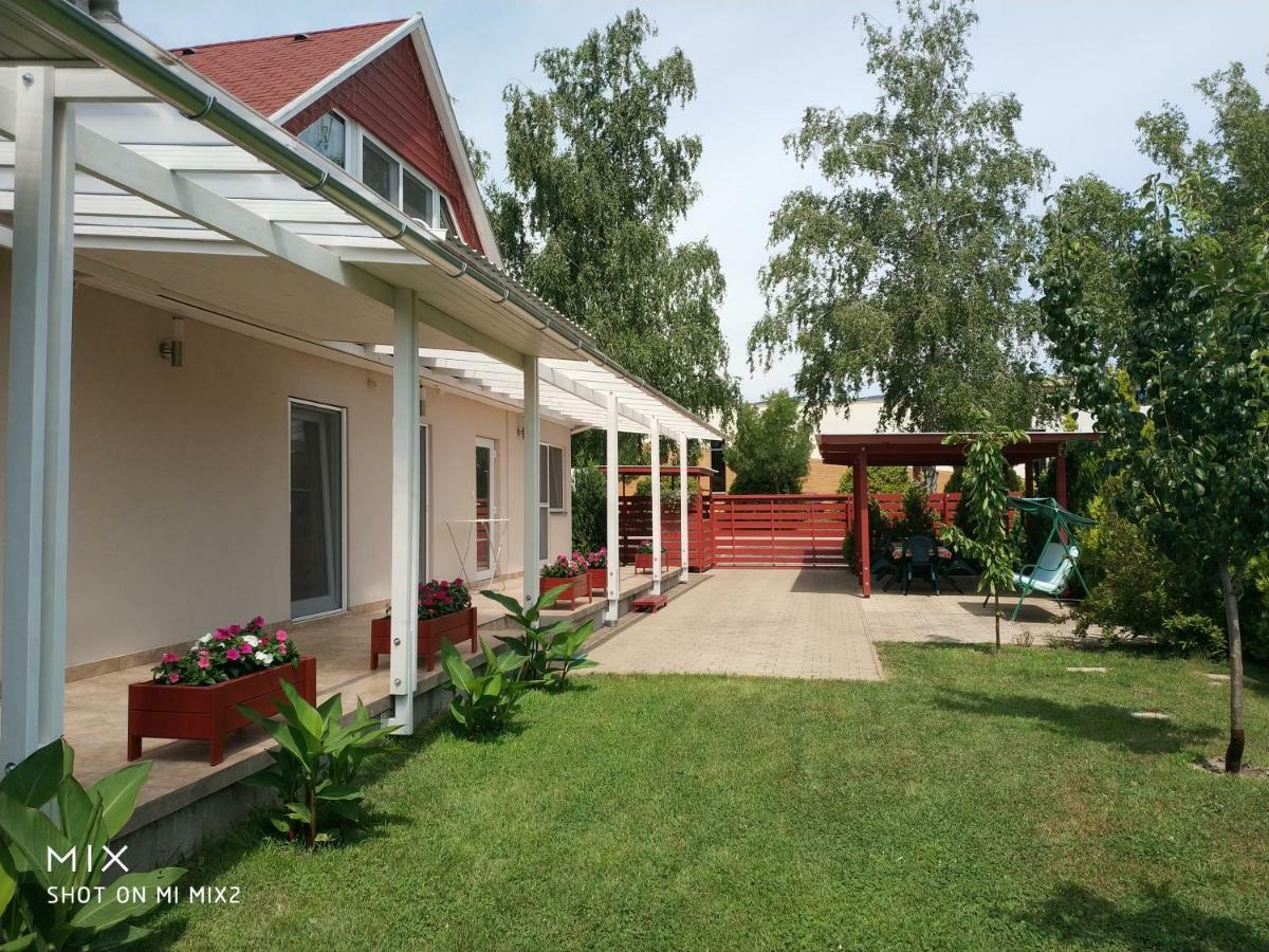 Elso Fecske Apartmanok Siofok Ngoại thất bức ảnh