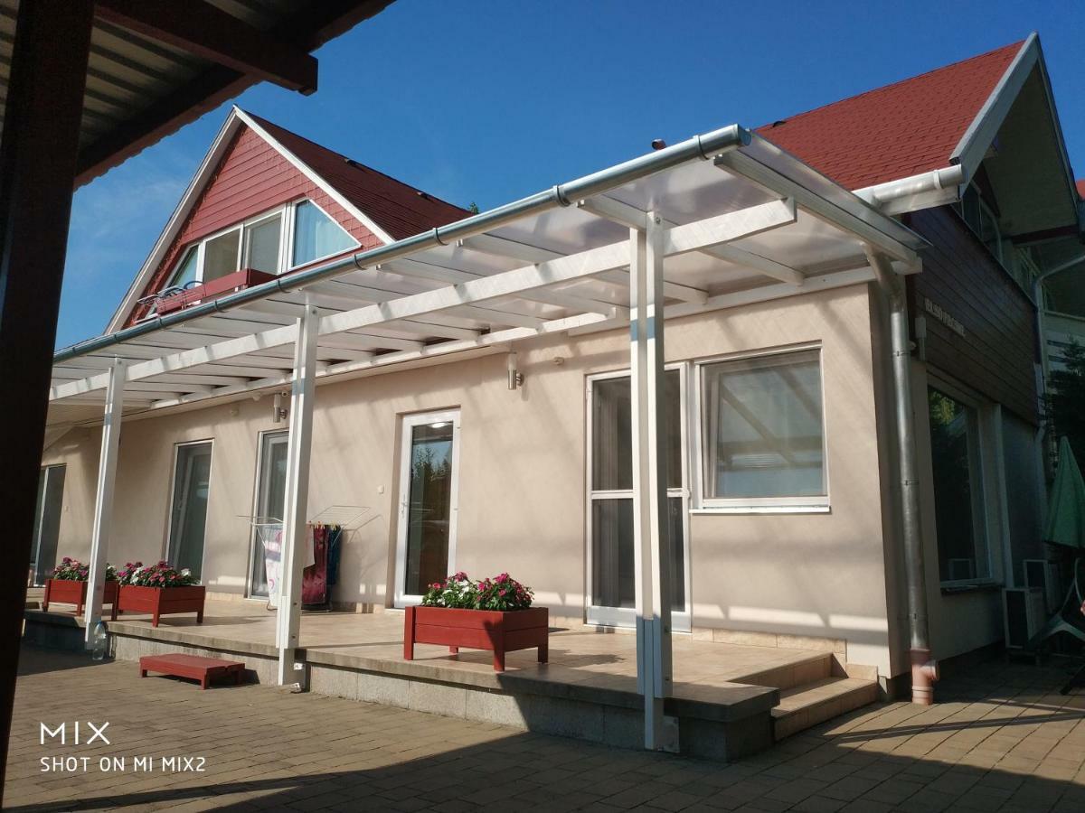 Elso Fecske Apartmanok Siofok Ngoại thất bức ảnh